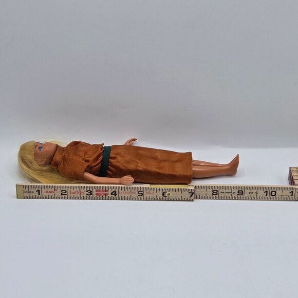 Vtg. 1967 Mattel Barbie Doll Philippines Skipper Flat Foot Blonde - Picture 4 of 6